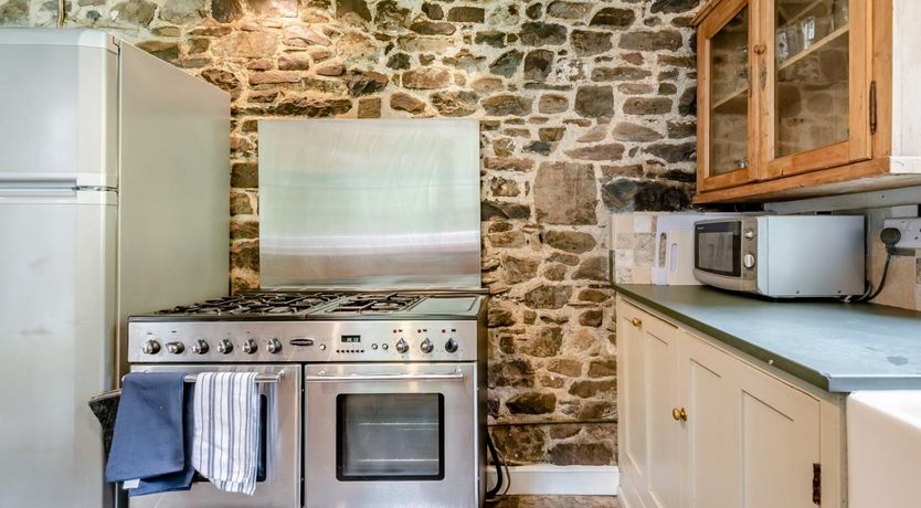 Photo of 3 Bed in Lampeter