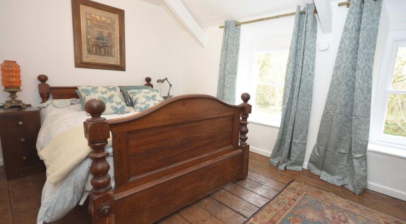 Photo of 3 Bed in Ciliau Aeron