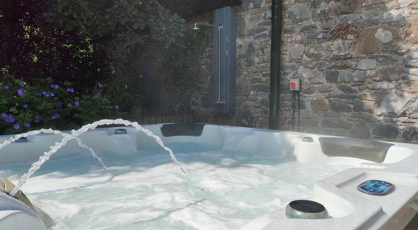 Photo of 3 Bed in Ciliau Aeron