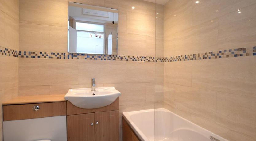 Photo of 2 Bed in Widemouth Bay