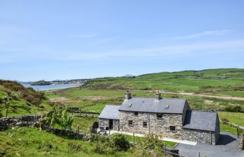 Ffermdy Penrhyn Holiday Cottage