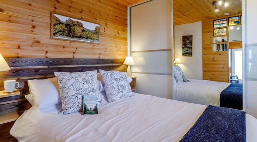 Photo of 1 Bed in Eype