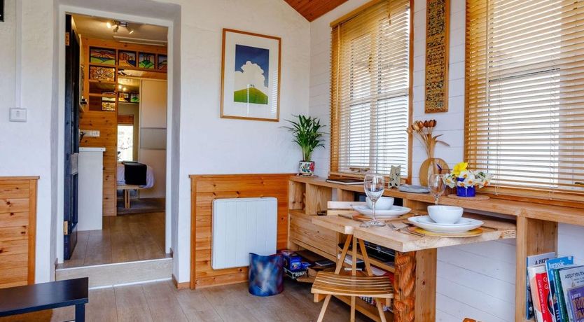 Photo of 1 Bed in Eype