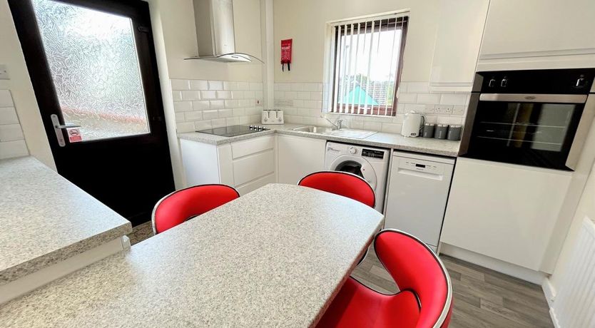 Photo of 2 Bed in Kilgetty