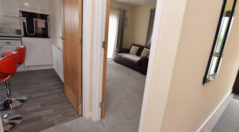 Photo of 2 Bed in Kilgetty