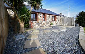 Nyth y Wennol Holiday Cottage