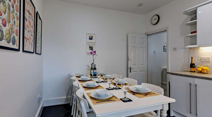 Photo of 3 Bed in Malvern