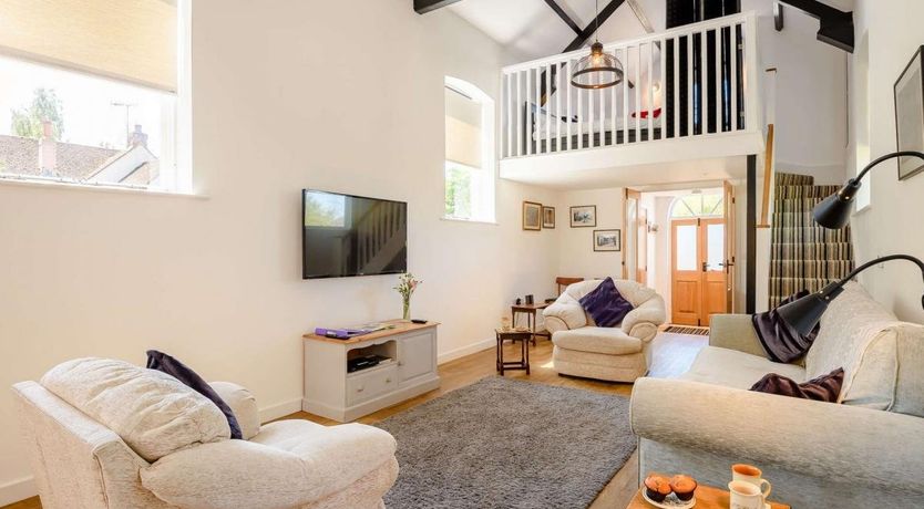 Photo of 2 Bed in Woodgreen