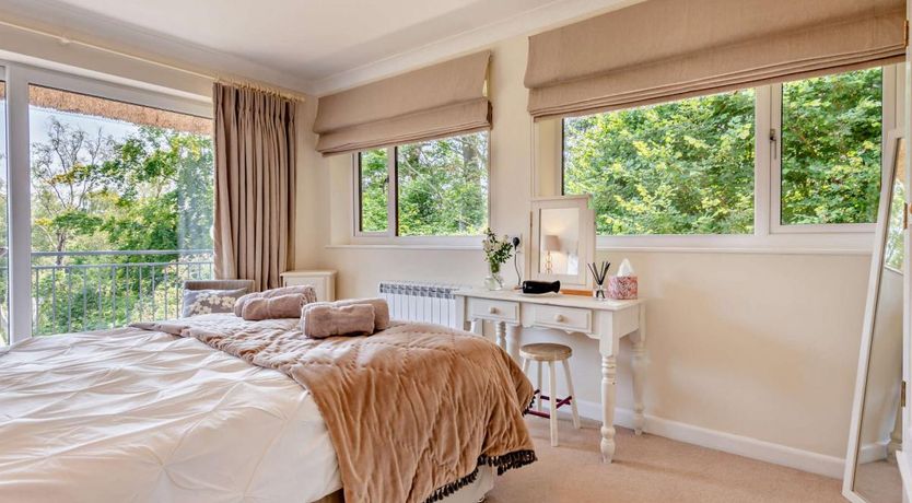 Photo of 3 Bed in Godshill Wood