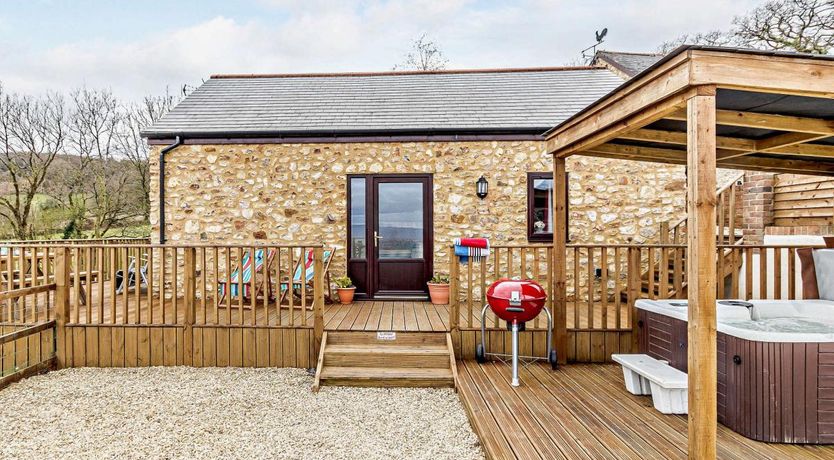 Photo of 2 Bed in Wellington Hill