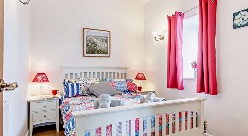 Photo of 2 Bed in Wellington Hill