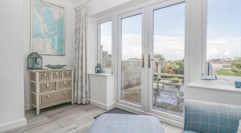 Photo of Driftwood, 23 Roa Island