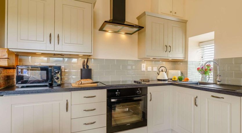 Photo of 1 Bed in Castleton