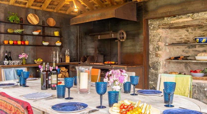 Photo of 5 Bed in Pentrefoelas