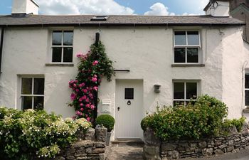 in Cartmel  (LCC32) Holiday Cottage