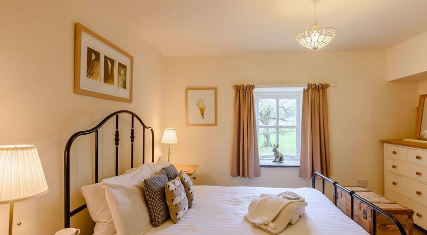 Photo of 1 Bed in Bouth