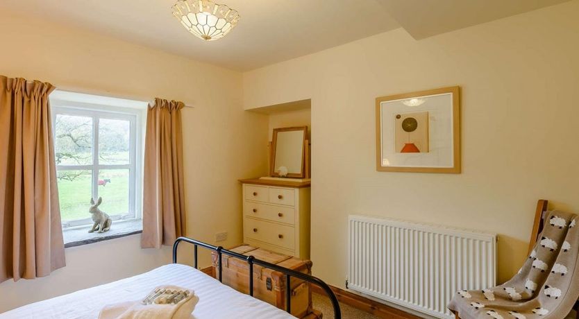 Photo of 1 Bed in Bouth