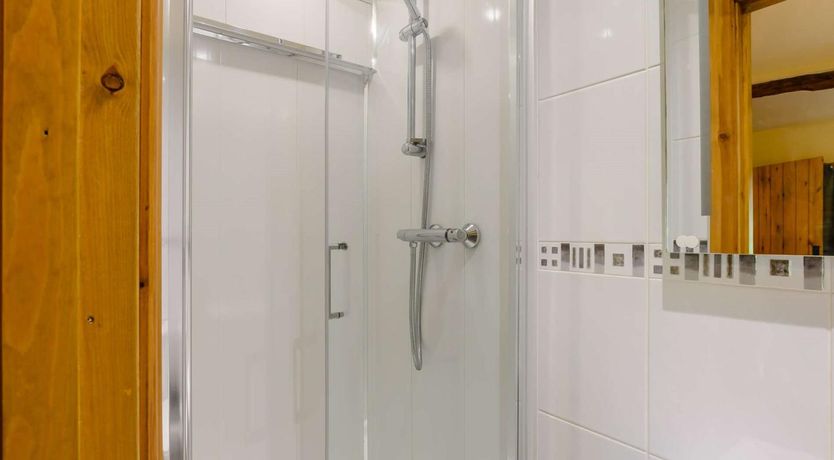 Photo of 2 Bed in Nr Ulverston