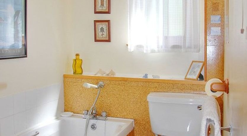 Photo of Eilean Feoir