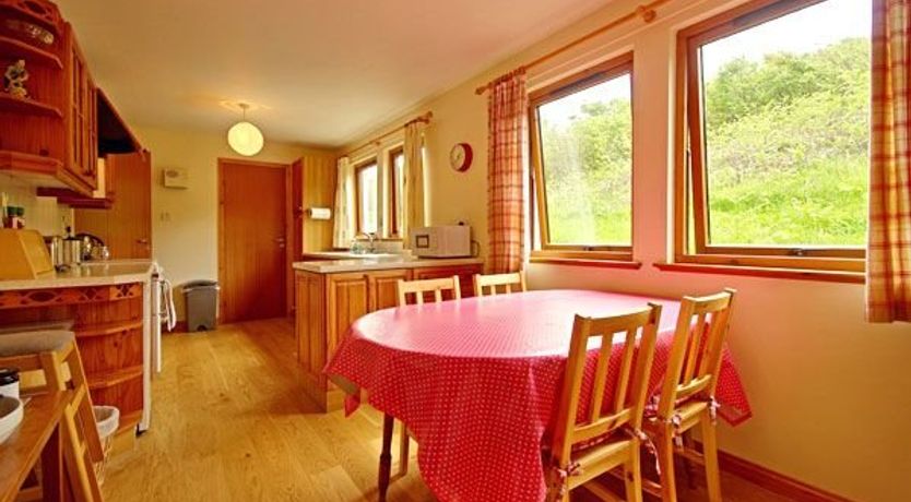 Photo of Eilean Feoir