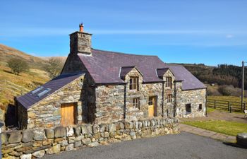 Bwthyn Sylfaen Holiday Cottage