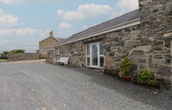 Coetsiws Holiday Cottage