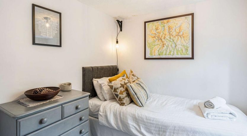 Photo of 2 Bed in Bouth