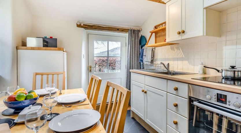 Photo of 2 Bed in Nr Ulverston