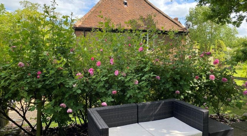 Photo of 2 Bed in Rhode