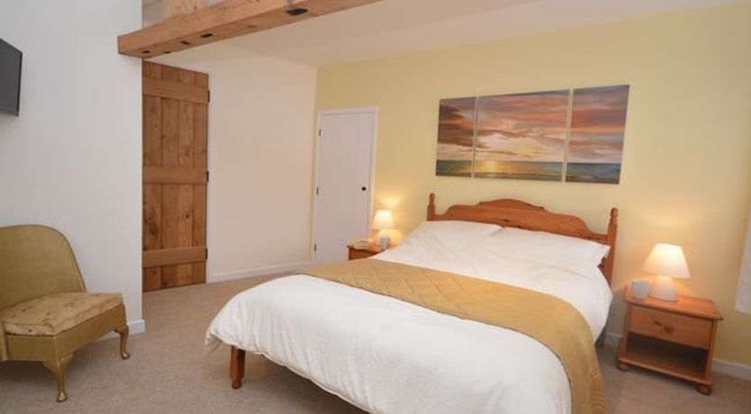 Photo of 2 Bed in West Buckland