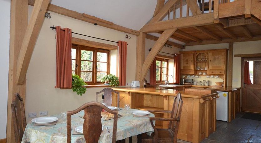 Photo of 1 Bed in Compton Dundon