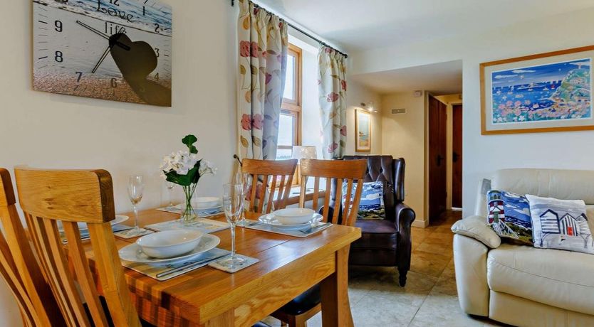 Photo of 2 Bed in Higher Clovelly