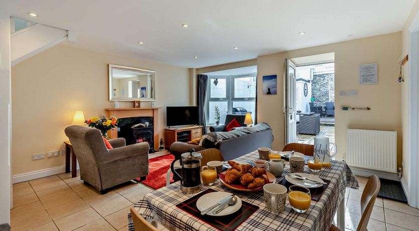 Photo of 3 Bed in Northam