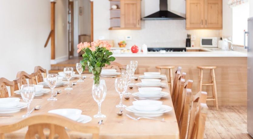 Photo of 5 Bed in Bideford