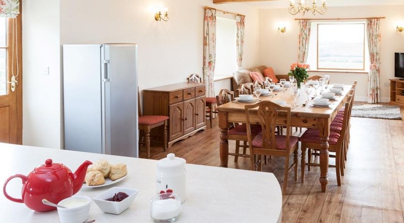 Photo of 5 Bed in Bideford