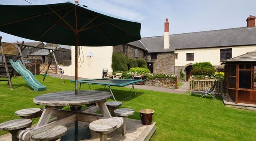 Photo of in Clovelly  (WGOLD)