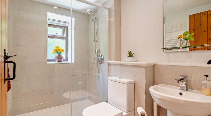 Photo of 1 Bed in Holsworthy Beacon