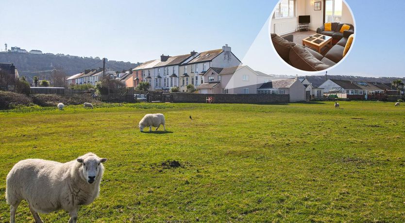 Photo of 5 Bed in Bideford