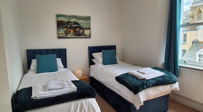 Photo of 2 Bed in Ilfracombe