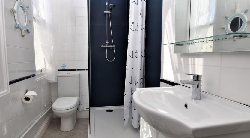 Photo of 2 Bed in Ilfracombe