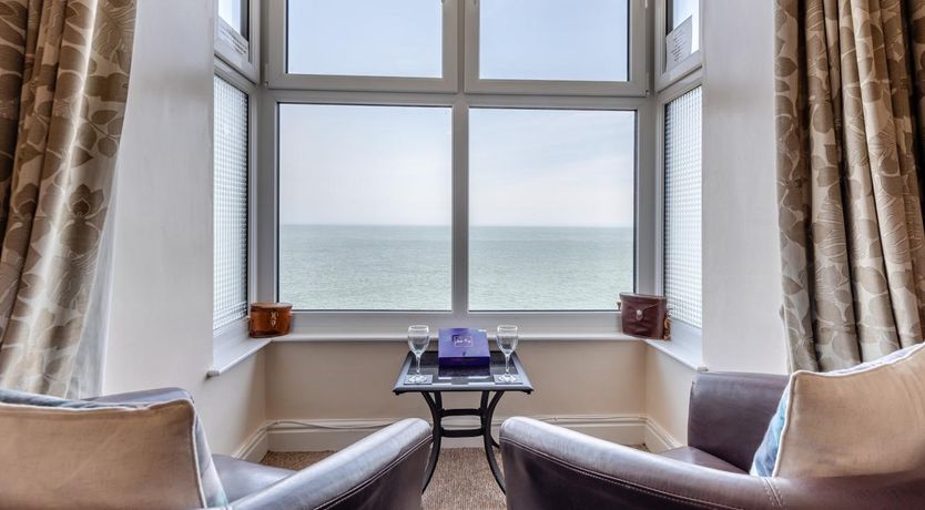 Photo of 2 Bed in Ilfracombe