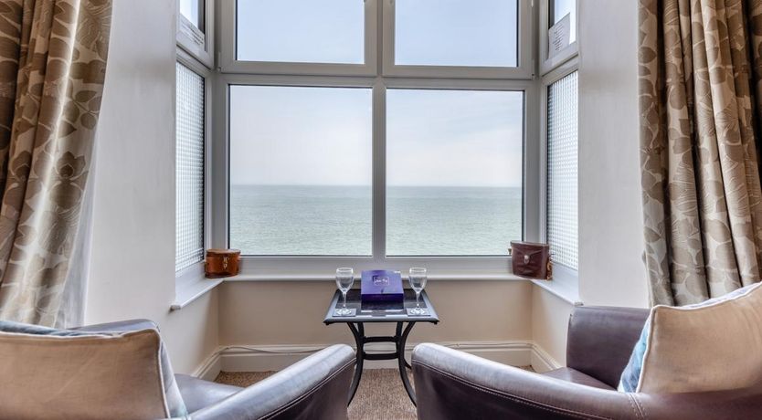 Photo of 2 Bed in Ilfracombe