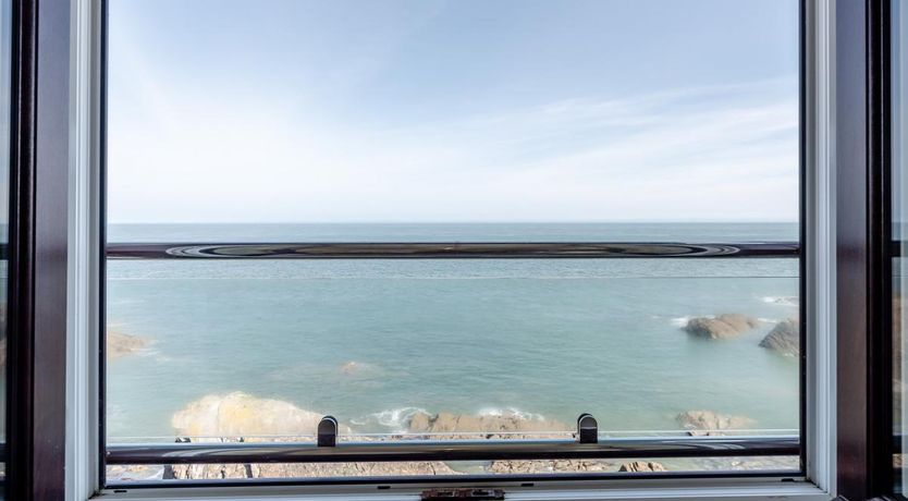 Photo of 2 Bed in Ilfracombe