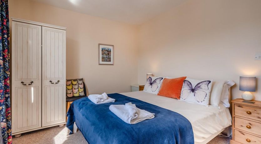 Photo of 2 Bed in Ilfracombe