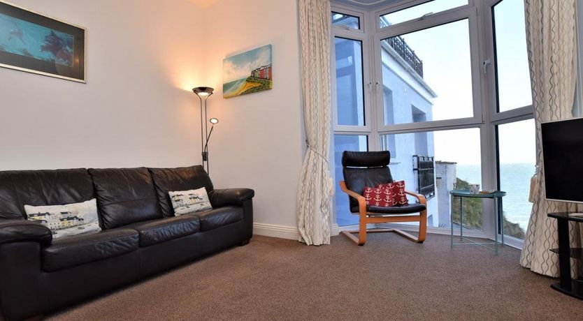 Photo of 2 Bed in Ilfracombe
