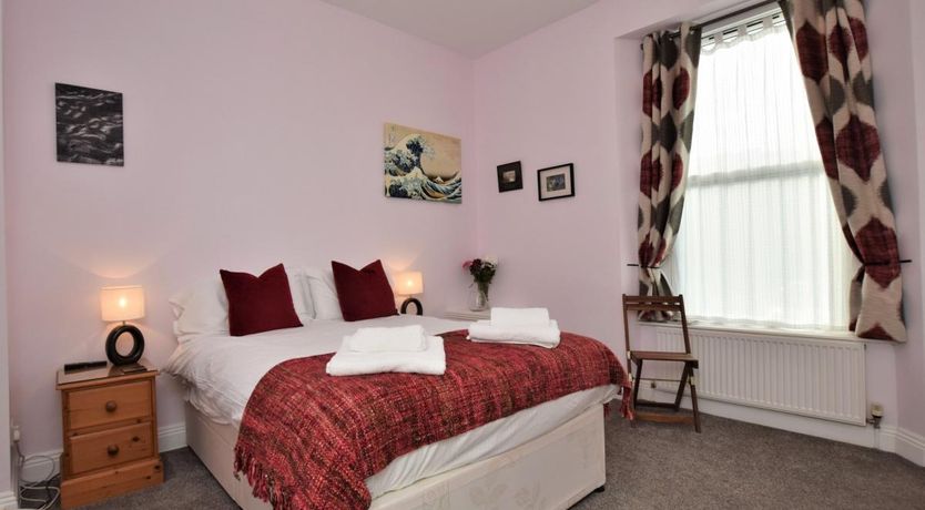 Photo of 2 Bed in Ilfracombe