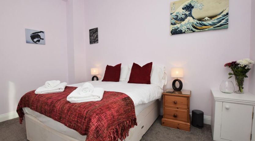 Photo of 2 Bed in Ilfracombe