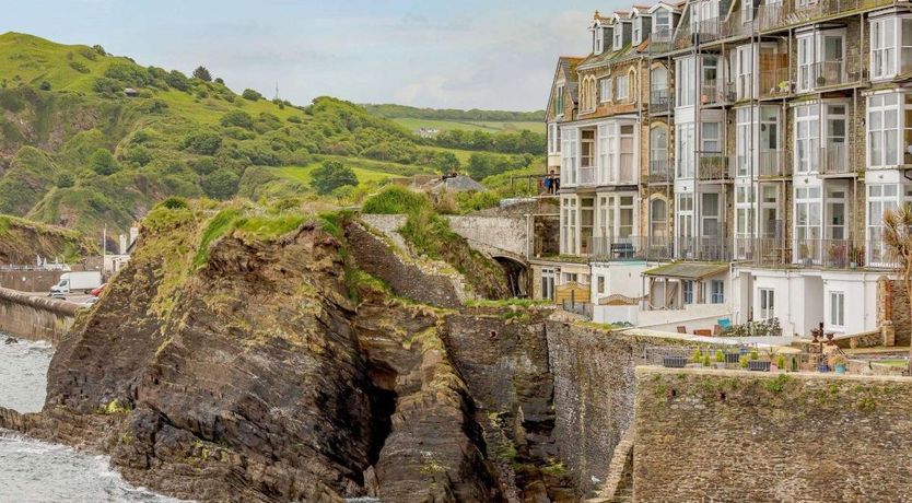 Photo of 2 Bed in Ilfracombe