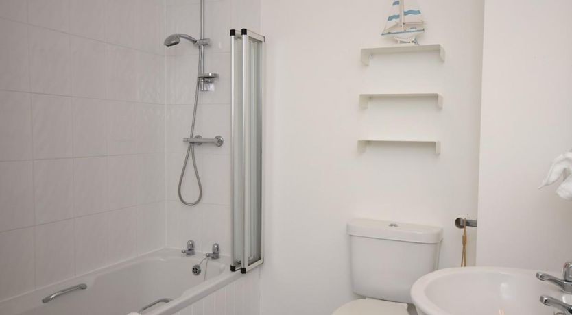 Photo of 2 Bed in Ilfracombe