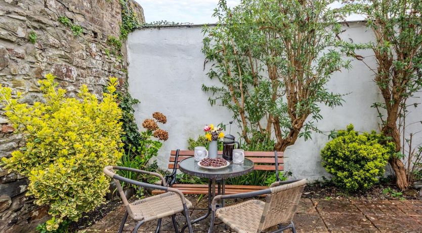 Photo of 1 Bed in Appledore